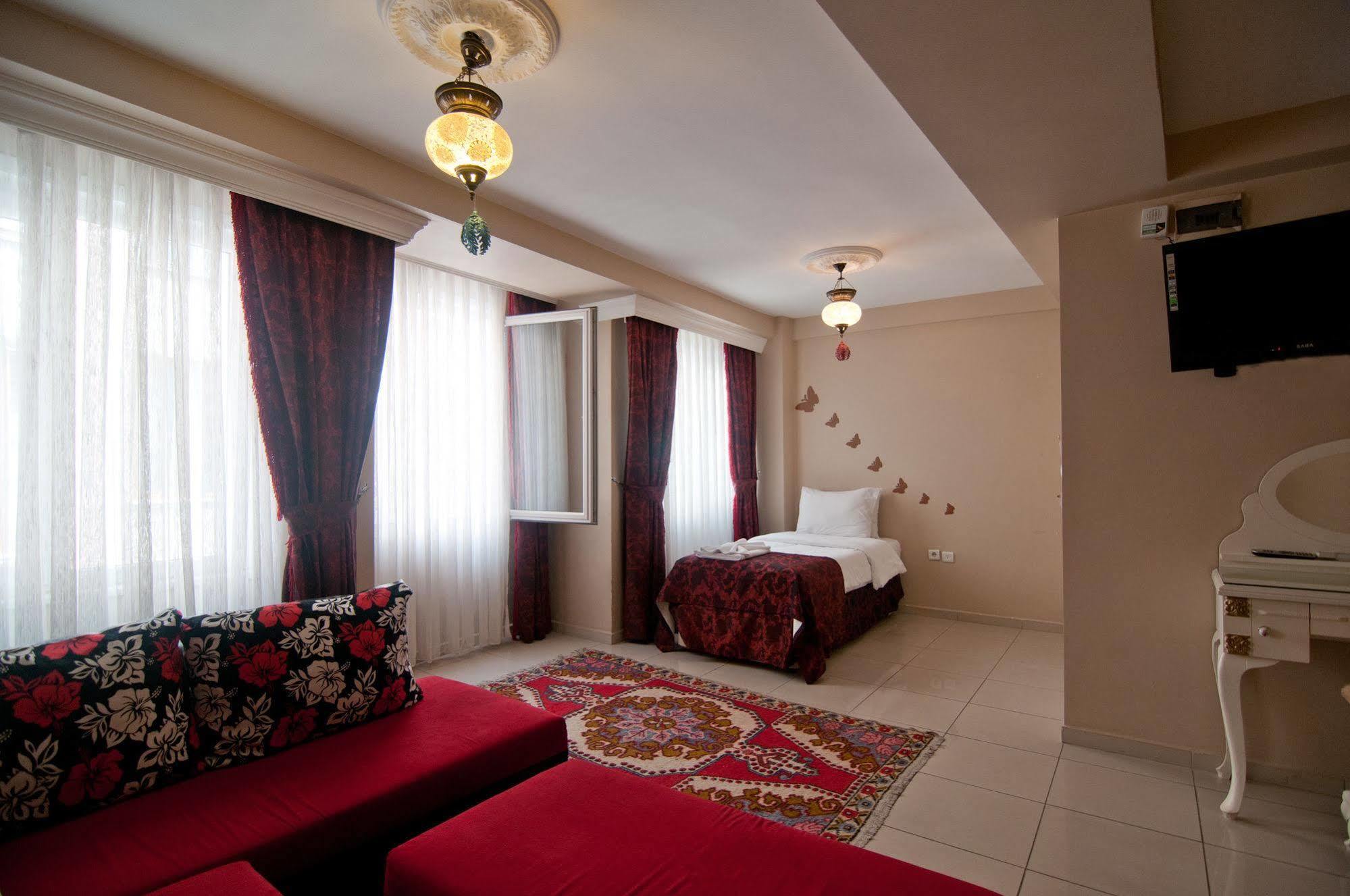 Safran Suites Istanbul Exterior photo